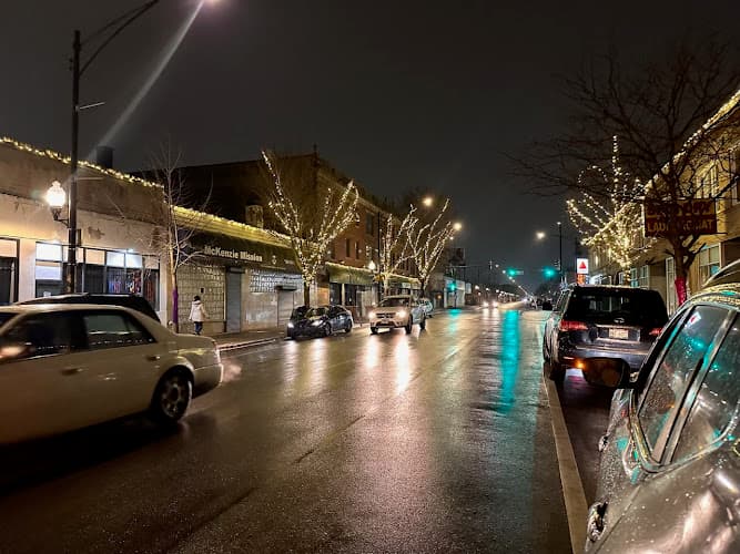 The Quarry Chi: Art, Culture, Dining & Entertainment